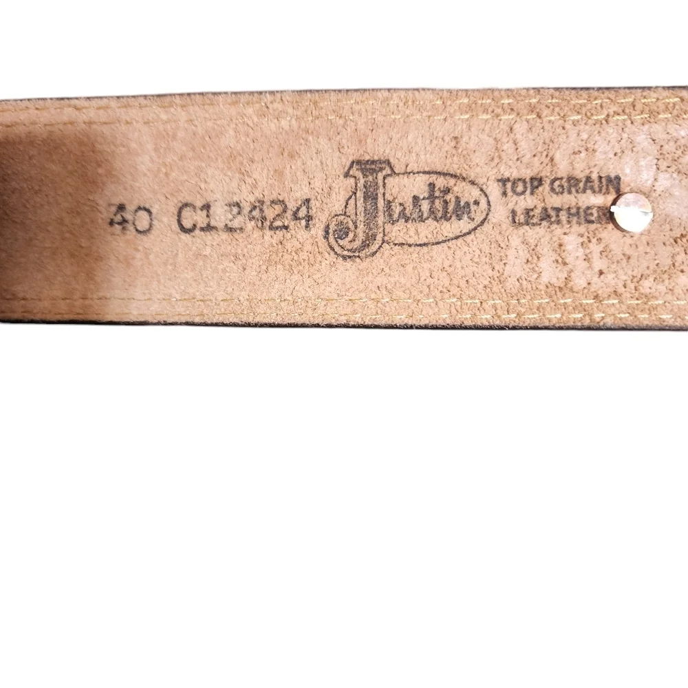 JUSTIN TOP GRAIN LEATHER TOOLED STAR MEDALLIONS 